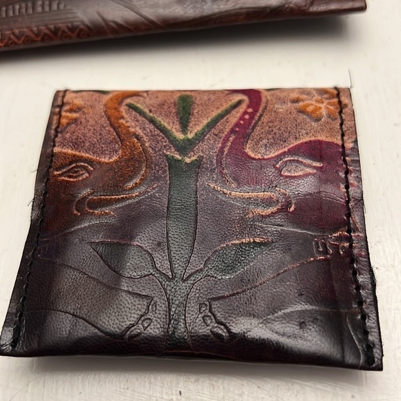 Embossed Leather Elephant Clutch Purse with Matching Change Purse - Picture 7 of 8